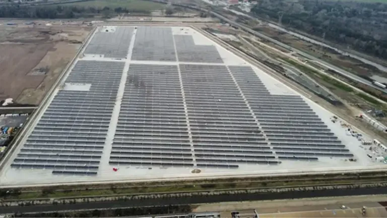 Plenitude Begins Work on 220MW Solar Plant in Spain